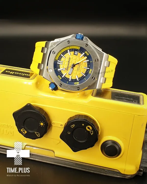 ساعت مچی مردانه ادمارپیگه زرد