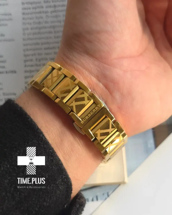 ساعت مچی مردانه بربری مدل Bu9145 طلایی