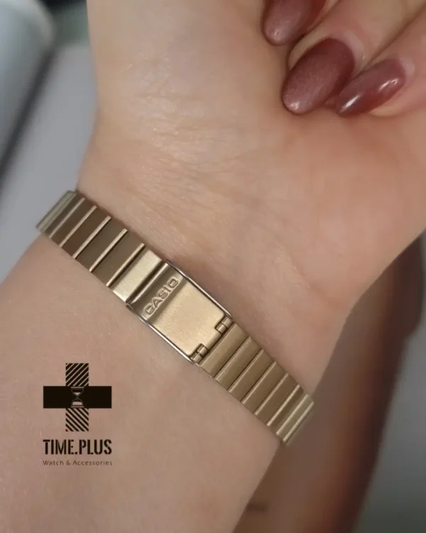 ساعت مچی زنانه کاسیو مدل LA670WGA-9D طلایی