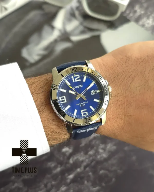 ساعت مچی مردانه کاسیو مدل MTP-VD01L-2B سرمه ای