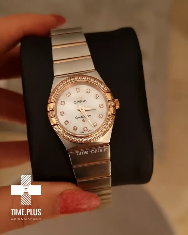 ساعت مچی زنانه امگا نقره ای و رزگلد