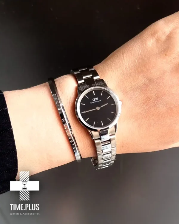 ساعت مچی زنانه دنیل ولینگتون نقره ای