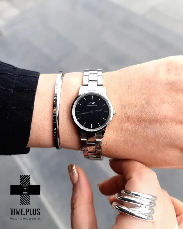 ساعت مچی زنانه دنیل ولینگتون نقره ای