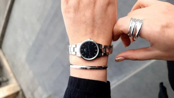 ساعت مچی زنانه دنیل ولینگتون نقره ای