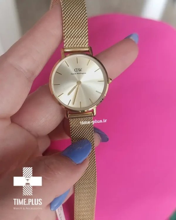 ساعت مچی زنانه دنیل ولینگتون طلایی