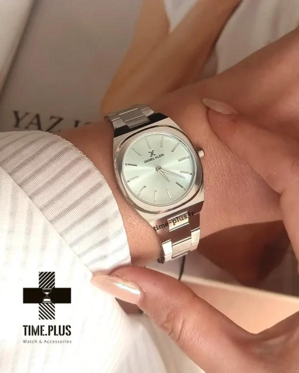 ساعت مچی زنانه دنیل کلین مدل DK.1.13899-2 نقره ای