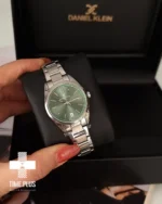 ساعت مچی زنانه دنیل کلین مدل DK-1.13769-6 نقره ای