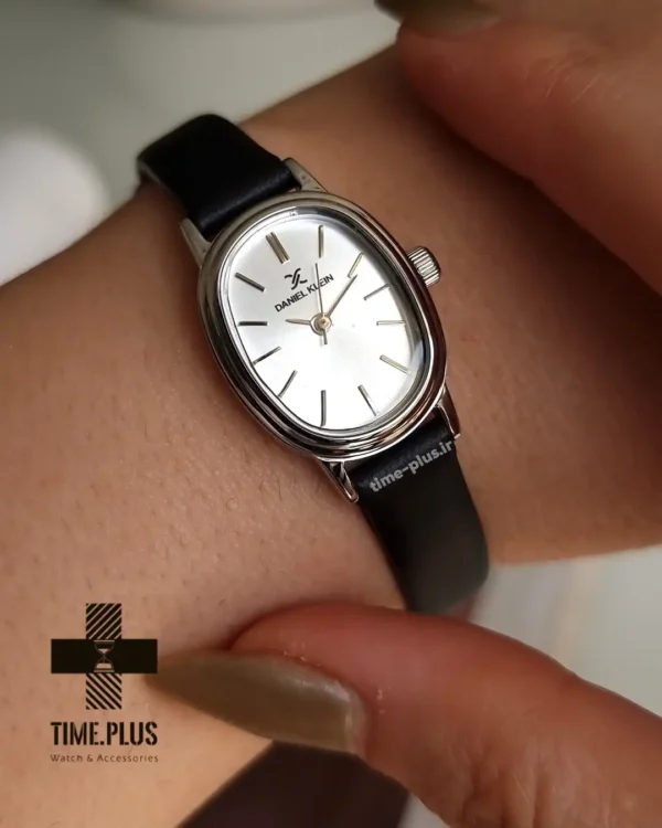 ساعت مچی زنانه دنیل کلین مدل DK-1.13869-1 نقره ای