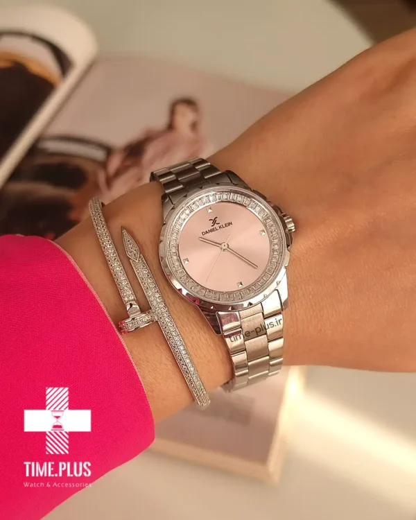 ساعت مچی زنانه دنیل کلین مدل Dk-1.13897-3 نقره ای