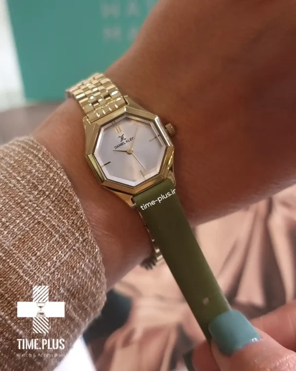 ساعت مچی زنانه دنیل کلین مدل DK.1.13587-2 طلایی