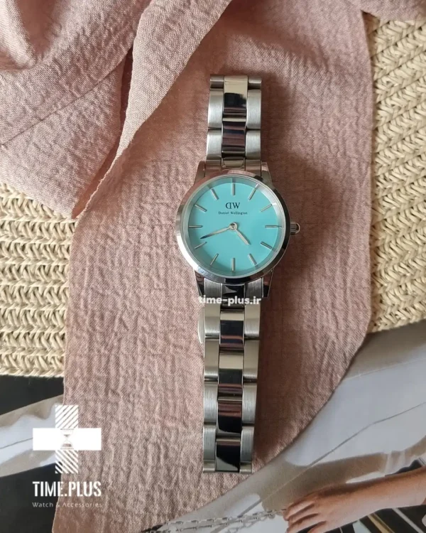 ساعت مچی زنانه دنیل ولینگتون نقره ای