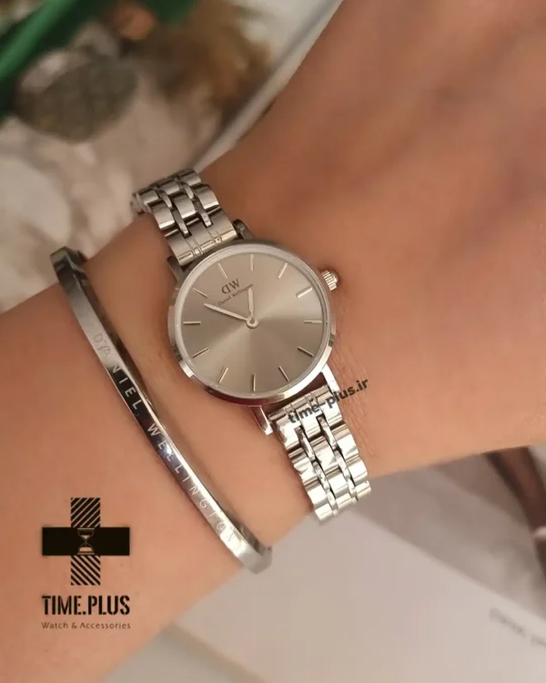 ساعت مچی زنانه دنیل ولینگتون نقره ای