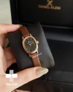 ساعت مچی زنانه دنیل کلین مدل DK.1.13869-6 رزگلد