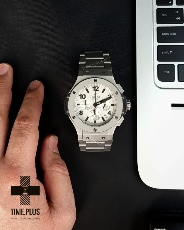 ساعت مچی مردانه هوبلو نقره ای مات