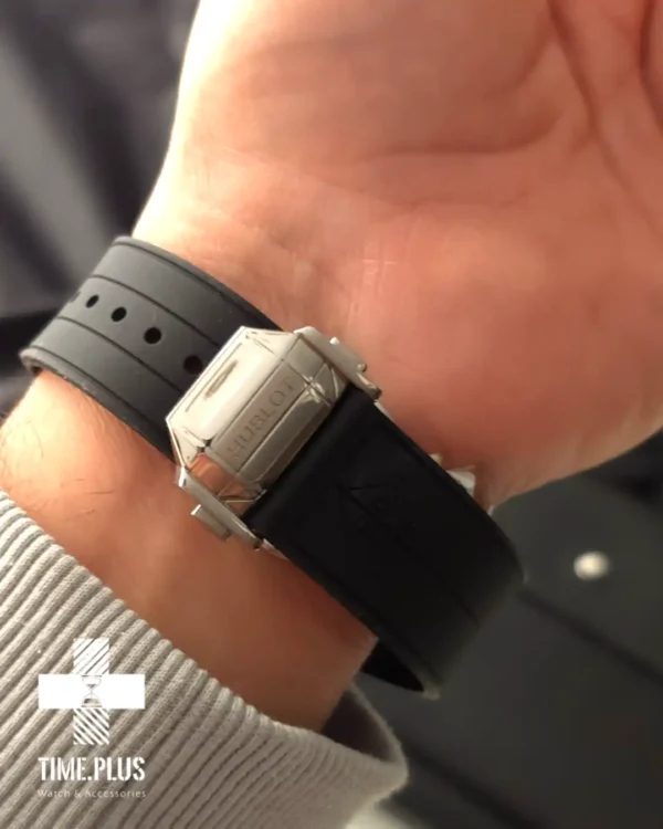 ساعت مچی مردانه هوبلو مدل Big Bang Sang Bleu III نقره ای مشکی