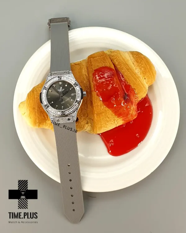 ساعت مچی زنانه هوبلو طوسی