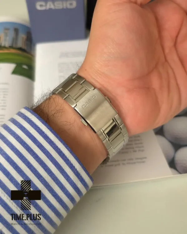 ساعت مچی مردانه کاسیو مدل MTP-1374D-7A2VDF سفید با صفحه داخل سرمه‌ای