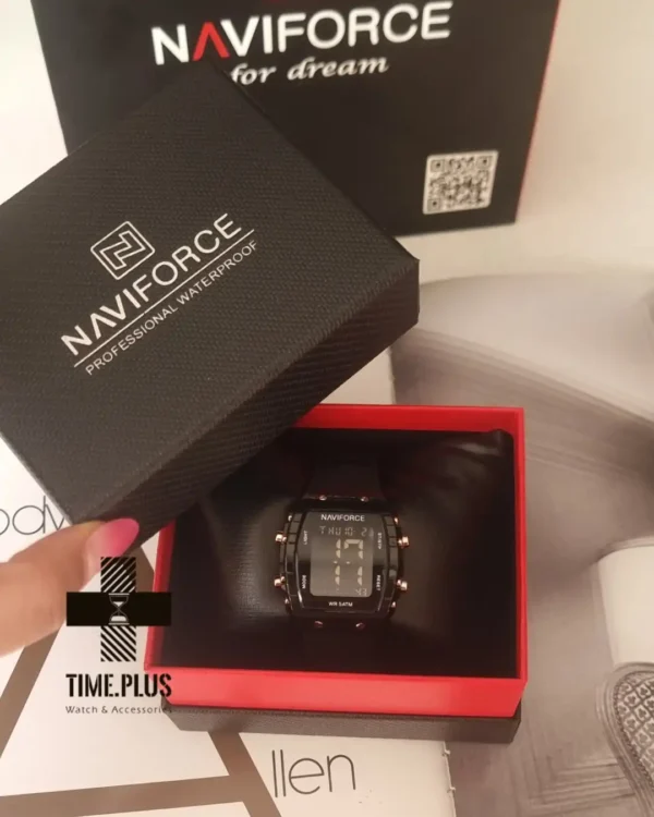 ساعت مچی زنانه نیوی فورس مدل NF7102 مشکی