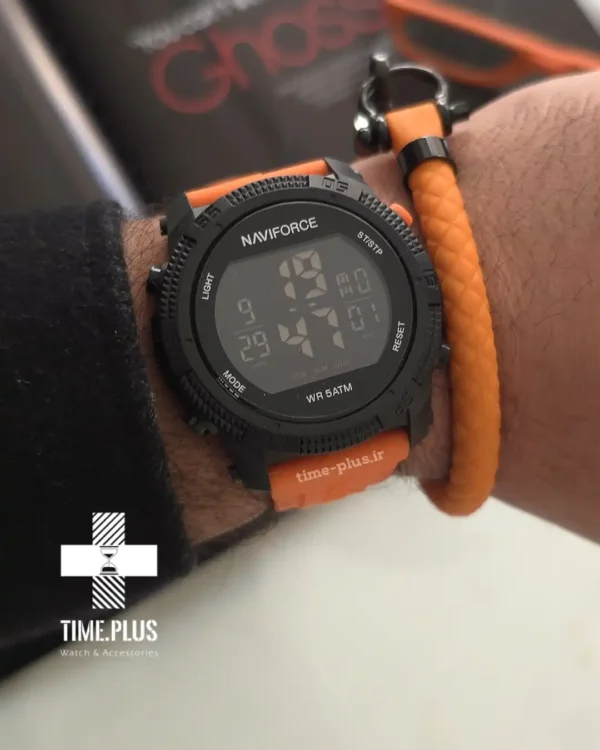 ساعت مچی زنانه نیوی فورس مدل NF7104 مشکی مات