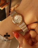 ساعت مچی زنانه امگا نقره ای و رزگلد