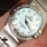 ساعت مچی زنانه امگا نقره‌ای