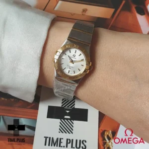 ساعت مچی زنانه امگا نقره ای و طلایی