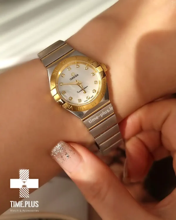 ساعت مچی زنانه امگا دورنگ ترکیبی نقره ای و طلایی