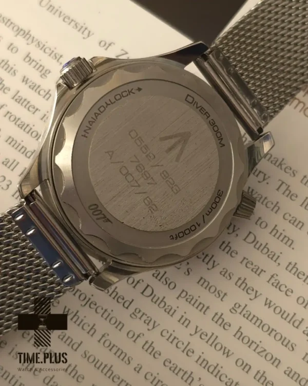 ساعت مچی مردانه امگا مدل سیمستر سرمه ای