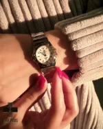 ساعت مچی زنانه امگا نقره ای براق و رزگلد