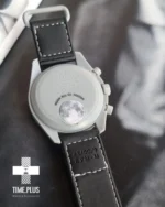 ساعت مچی زنانه امگاسواچ مدل Mission to Earthphase مشکی و طوسی