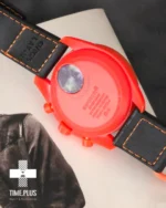 ساعت مچی مردانه امگاسواچ مدل Lava قرمز و مشکی