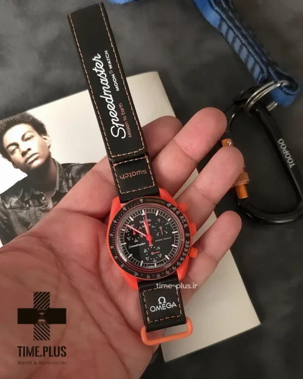 ساعت مچی مردانه امگاسواچ مدل Lava قرمز و مشکی