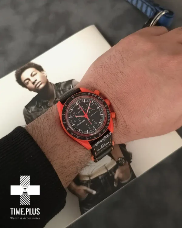 ساعت مچی زنانه امگاسواچ مدل Lava قرمز و مشکی