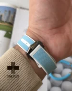 ساعت مچی زنانه امگاسواچ مدل Mission To Uranus ترکیب آبی آسمانی و سفید الهام گرفته از رنگ‌های سیاره اورانوس