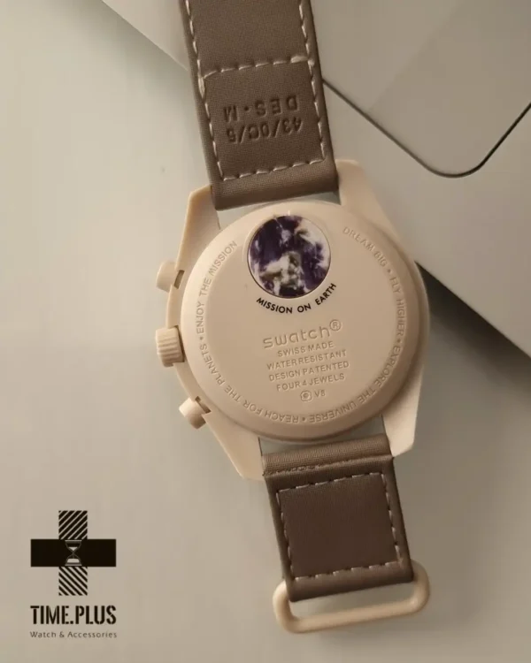 ساعت مچی مردانه امگاسواچ مدل Earth Desert قهوه ای