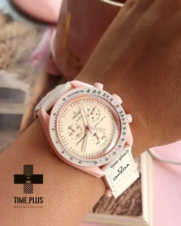 ساعت مچی زنانه امگاسواچ مدل Mission to Venus صورتی