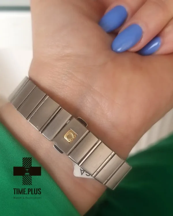 ساعت مچی زنانه امگا نقره ای