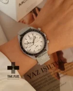 ساعت مچی زنانه امگاسواچ مدل Mission to MoonSwatch 1965 طوسی