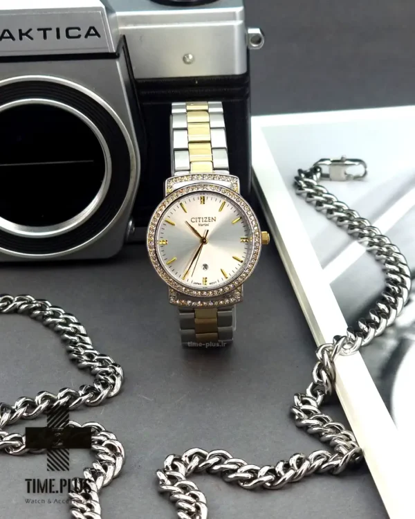 ساعت مچی زنانه سیتی زن مدل زنانه نگین دار سیلور طلایی