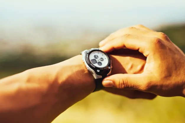 ساعت اسپرت روی دست