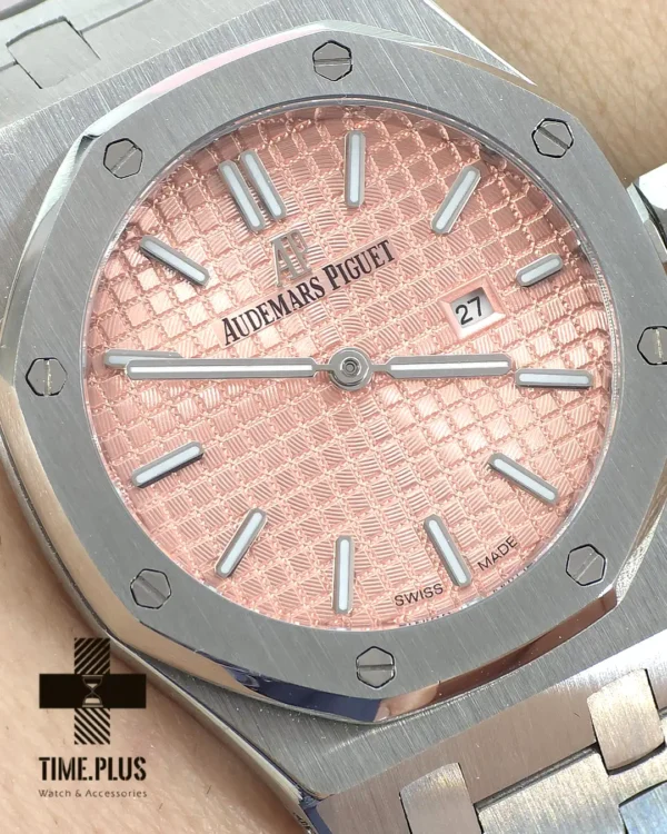 ساعت مچی زنانه مدل رویال